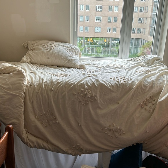 comforter - Picture 1 of 4